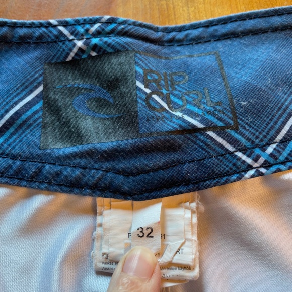 Rip Curl Swim Shorts - Excellent Condition - Picture 5 of 8